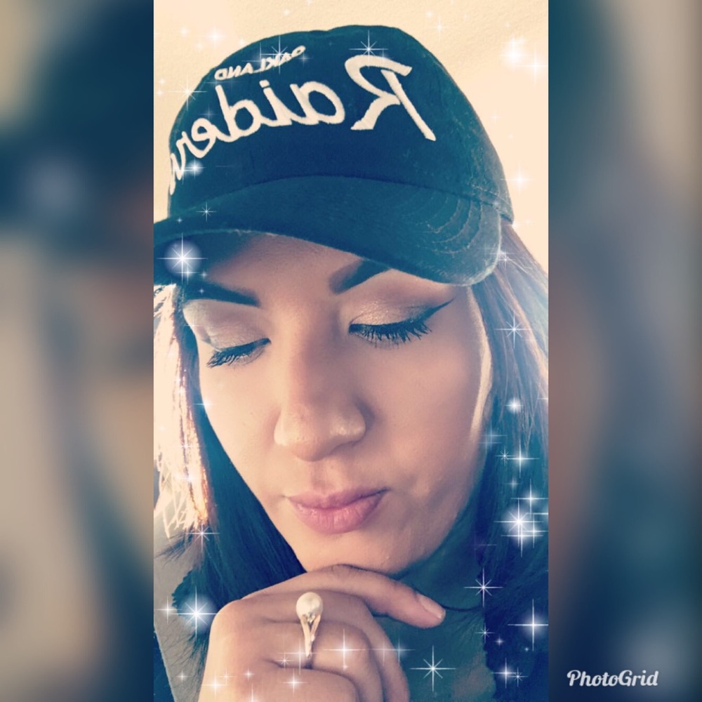 Meet your Posher, Stefanny